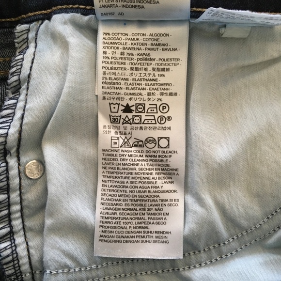 Levi’s Bermuda Shorts Dark Wash Denim Womens Sz 33 Stretch 12” Inseam Beach - Picture 9 of 15